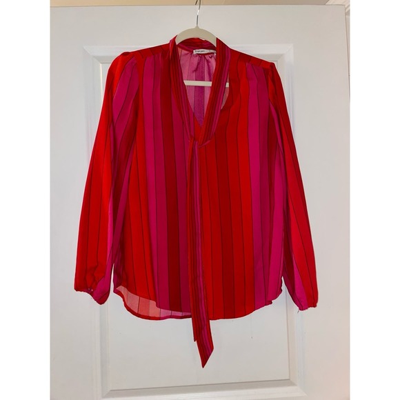 Red and Pink Women's V Neck Crepe Long Sleeve Tie Bow Blouse Size Small - Picture 2 of 7